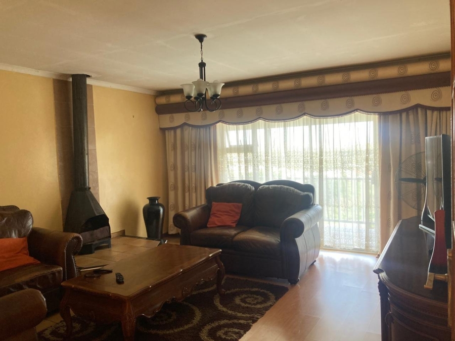 5 Bedroom Property for Sale in Breidbach Eastern Cape